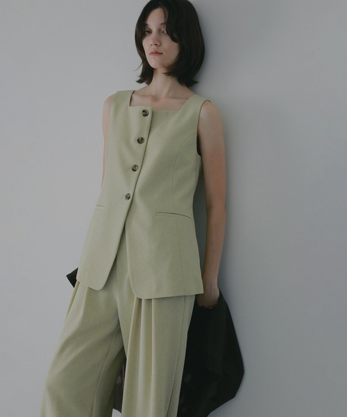 SQUARE NECK GILET SET UP