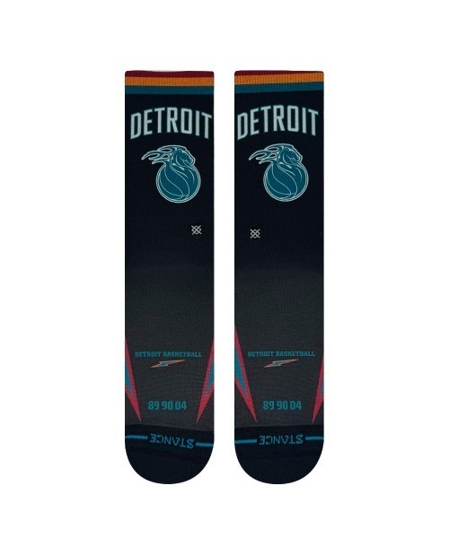 STANCE（スタンス）の「STANCE DETROIT PISTONS CITY EDITION 2026（スタンス デトロイト・ピストンズ シティ・エディション 2026）（ソックス/靴下・メンズ・マルチ・LARGE）」の2枚目の写真