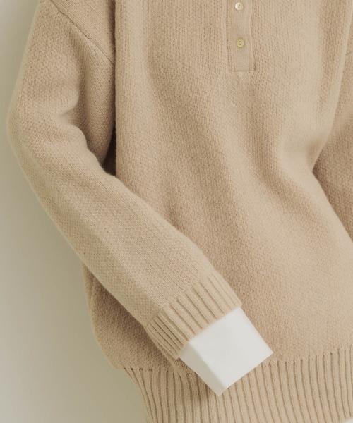 NEUNA(ヌナ)の「レイヤードオーバースプリングトップス(ニット/セーター・レディース・ベージュ/チャコールグレー/オフホワイト・FREE)」の6枚目の写真