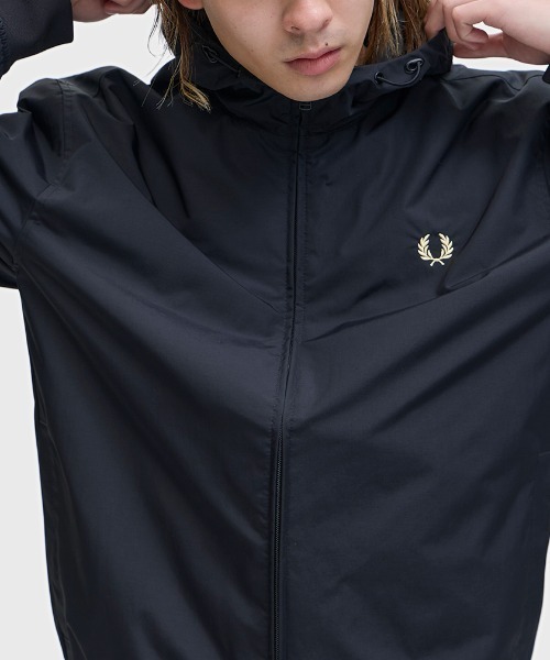 FRED PERRY（フレッドペリー）の「Hooded Brentham Jacket／フードブレンサムジャケット（ブルゾン・メンズ・ブラック・L/M/S）」の4枚目の写真