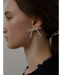 Minimal Pearl Ribbon Earrings (L244MER020)