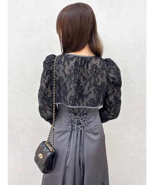 dazzlin(ダズリン)の「【藤井サチコラボ】ボレロSETサテンキャミドレス(ドレス・レディース・アイボリー/ブラック/グリーン・SMALL/MEDIUM)」の6枚目の写真