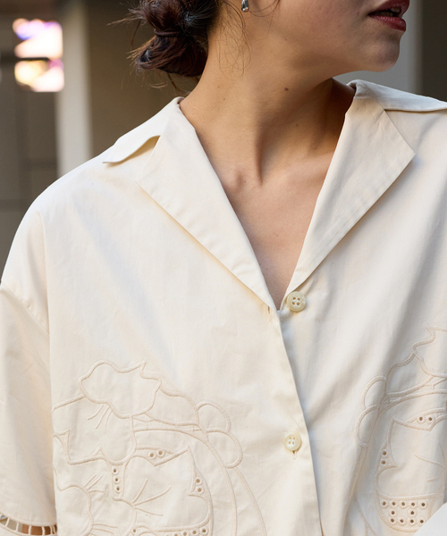 JOURNAL STANDARD(ジャーナルスタンダード)の「フラワーエンブロイダリースカラップシャツ(シャツ/ブラウス・レディース・ホワイト・FREE)」の9枚目の写真