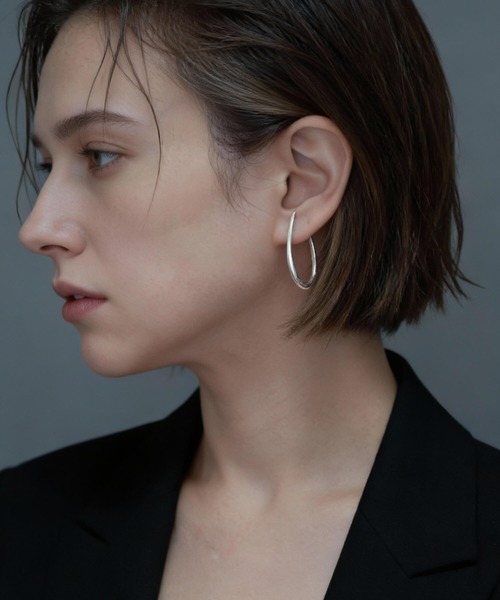 Ops.（オプス）の「ピアス ゴールド シルバー925 フープピアス 金属アレルギー対応 【VIIDA ヴィーダ】（ピアス（両耳用）・レディース・シルバー/イエローゴールド・ONE SIZE）」の4枚目の写真