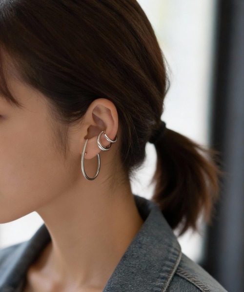 Ops.（オプス）の「ピアス ゴールド シルバー925 フープピアス 金属アレルギー対応 【VIIDA ヴィーダ】（ピアス（両耳用）・レディース・シルバー/イエローゴールド・ONE SIZE）」の8枚目の写真