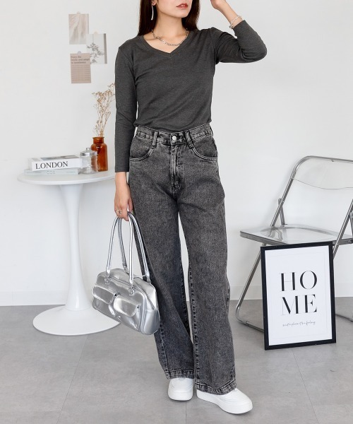 aity（アイティ）の「M-4L  Vネック8分袖スリーブ カットソー 夏服（Tシャツ/カットソー・レディース・ブラック/杢グレー/チャコールグレー/ネイビー/ホワイト・3L/LL/L/M/4L）」の8枚目の写真