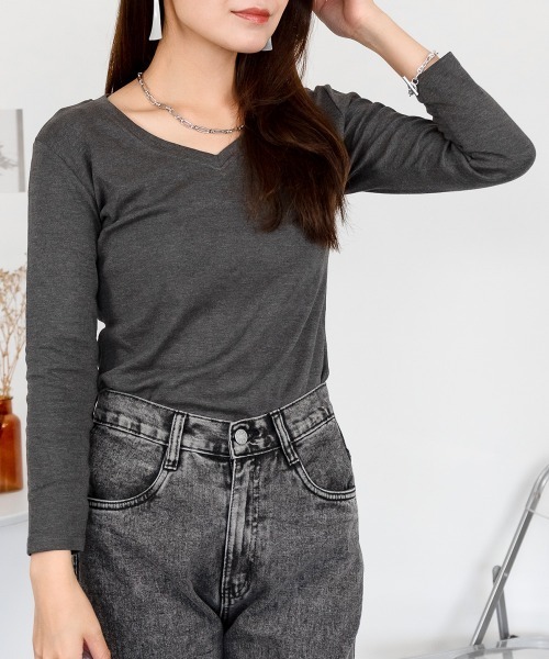 aity（アイティ）の「M-4L  Vネック8分袖スリーブ カットソー 夏服（Tシャツ/カットソー・レディース・ブラック/杢グレー/チャコールグレー/ネイビー/ホワイト・3L/LL/L/M/4L）」の11枚目の写真