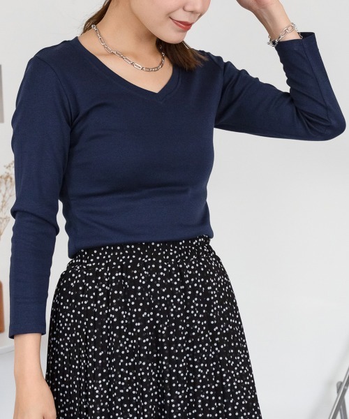 aity（アイティ）の「M-4L  Vネック8分袖スリーブ カットソー 夏服（Tシャツ/カットソー・レディース・ブラック/杢グレー/チャコールグレー/ネイビー/ホワイト・3L/LL/L/M/4L）」の12枚目の写真