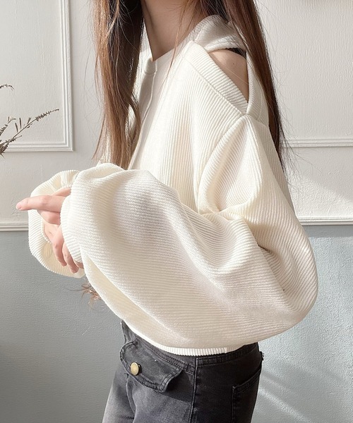 Nana(ナナ)の「オープンショルダートップス(Tシャツ/カットソー・レディース・ブラウン/アイボリー/ブラック/グレー・FREE)」の7枚目の写真
