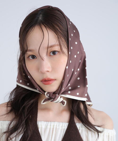 FREE'S MART（フリーズマート）の「ドットスカーフ（バンダナ/スカーフ・レディース・ネイビー/ブラウン/ブラック・ﾌﾘ-）」の2枚目の写真