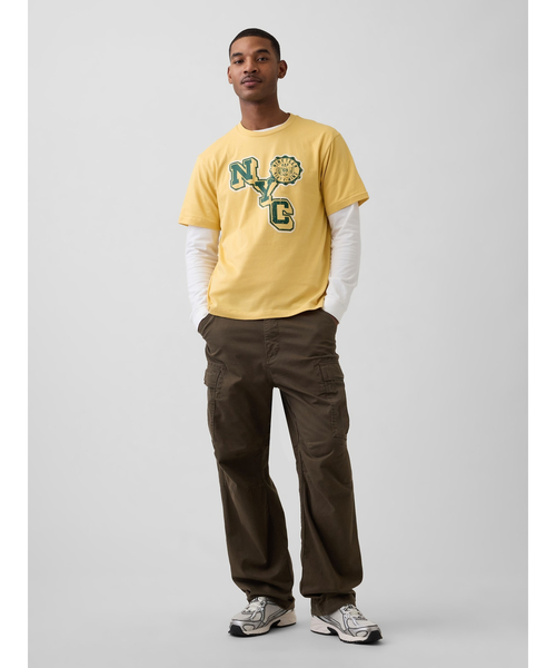 GAP(ギャップ)の「エブリディ ソフト リラックスフィット グラフィックTシャツ(Tシャツ/カットソー・メンズ・ブラック/オフホワイト/ネイビー/イエロー/グリーン・XL/L/M/S/XS)」の10枚目の写真