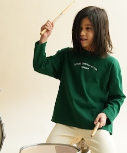 Catchup(ケチャップ)の「“GOOD ENERGY CLUB”バックプリントロングTシャツ(Tシャツ/カットソー・キッズ・ネイビー/グリーン・140㎝/130㎝/120㎝/110㎝/100㎝/90㎝/150cm)」の2枚目の写真