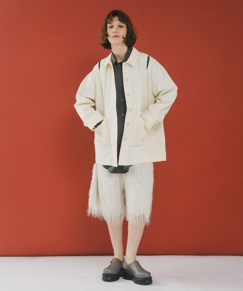 LAATO（ラート）の「slit coveralls（カバーオール・レディース・オフホワイト/ブラック・FREE）」の3枚目の写真