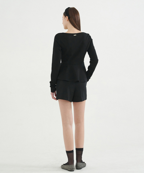 MICANE(ミケーネ)の「タヒールペプラムT(Tシャツ/カットソー・レディース・アイボリー/スカイブルー/ブラック・MEDIUM/LARGE/XX-LARGE/X-LARGE/SMALL)」の19枚目の写真