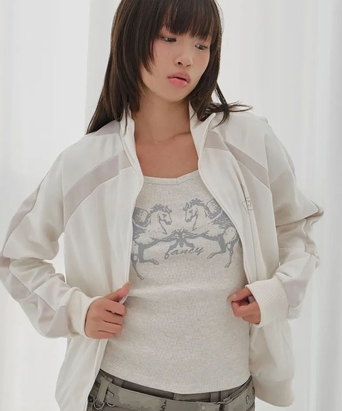 Ada.(エイダ)の「◇FANCYCLUB◇ブランド直輸入正規品/ペガサス リブトップ PEGASUS RIBBED TOP(Tシャツ/カットソー・レディース・オートミール/ブラック・FREE)」の11枚目の写真