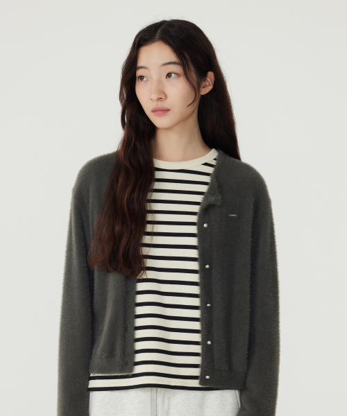 COVERNAT WOMAN(カバーナットウーマン)の「ウィメンズヘアリーカーディガン チャコール(カーディガン/ボレロ・レディース・その他・WS/WM)」の7枚目の写真