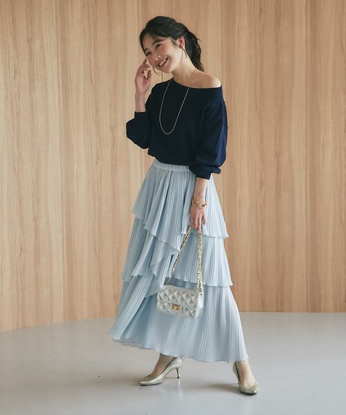 La boutique BonBon（ラブティックボンボン）の「【接触冷感・スッキリ美人見え】クールタッチUVすっきりオフショルニット（ニット/セーター・レディース・ネイビー/イエロー/ホワイト・FREE）」の17枚目の写真