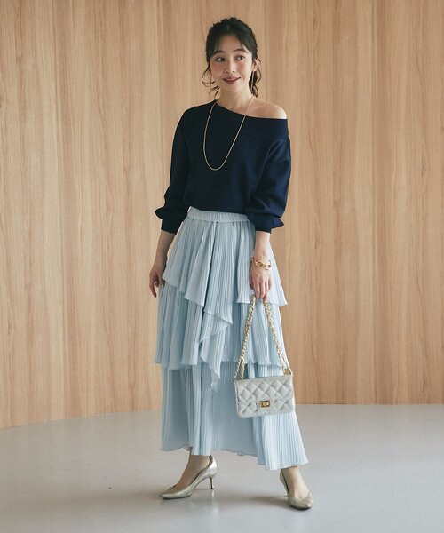 La boutique BonBon（ラブティックボンボン）の「【接触冷感・スッキリ美人見え】クールタッチUVすっきりオフショルニット（ニット/セーター・レディース・ネイビー/イエロー/ホワイト・FREE）」の20枚目の写真