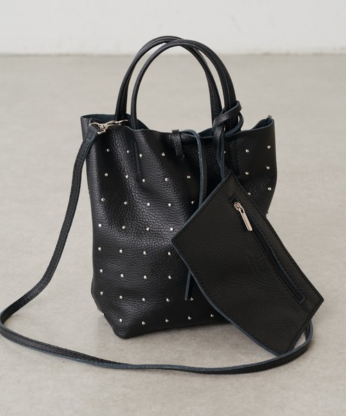 Lui's(ルイス)の「MILLELA FIRENZE スタッズミニトートバッグ(トートバッグ・レディース・ブラック・FREE)」の7枚目の写真