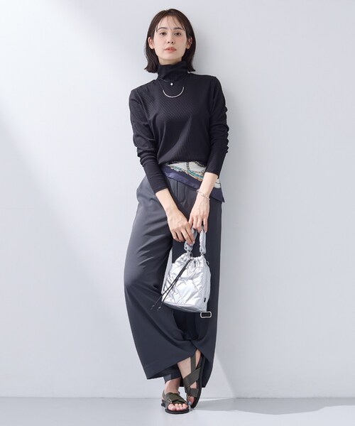 INDIVI（インディヴィ）の「【インナーとして使える／通気性◎】テレコジャージトップス（Tシャツ/カットソー・レディース・ライトグレー/ホワイト/ブラック・40/38/34）」の15枚目の写真