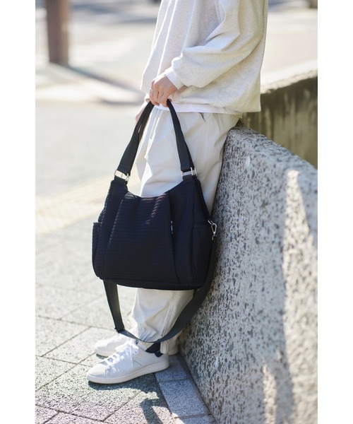 EDITA.(エディータ)の「洗濯機で洗える Washable Everyday Round 2way Tote 大容量 / 防水(トートバッグ・レディース・ブラック・FREE)」の9枚目の写真