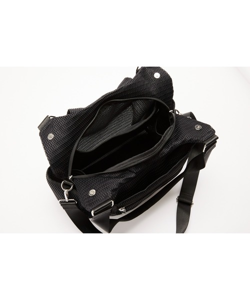 EDITA.(エディータ)の「洗濯機で洗える Washable Everyday Round 2way Tote 大容量 / 防水(トートバッグ・レディース・ブラック・FREE)」の12枚目の写真