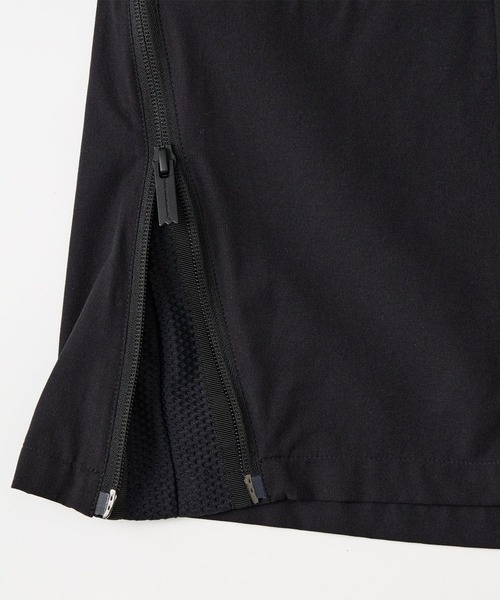 WHITE MOUNTAINEERING(ホワイトマウンテニアリング)の「【White Mountaineering/ホワイトマウンテニアリング】EASY SHORT PANTS(その他パンツ・メンズ・ブラック・2/1)」の7枚目の写真