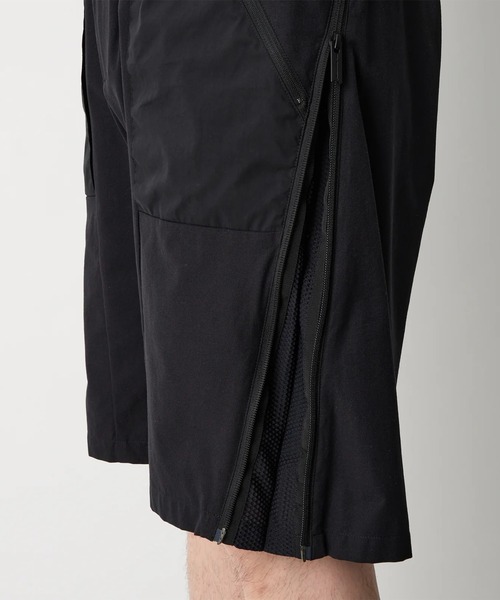 WHITE MOUNTAINEERING(ホワイトマウンテニアリング)の「【White Mountaineering/ホワイトマウンテニアリング】EASY SHORT PANTS(その他パンツ・メンズ・ブラック・2/1)」の8枚目の写真