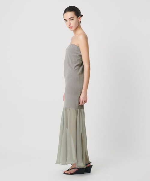 ATTISESSION（アティセッション）の「＜ATTISESSION＞ベアトップ ドレス（ワンピース・レディース・ブラック/グレー系・38/36）」の4枚目の写真