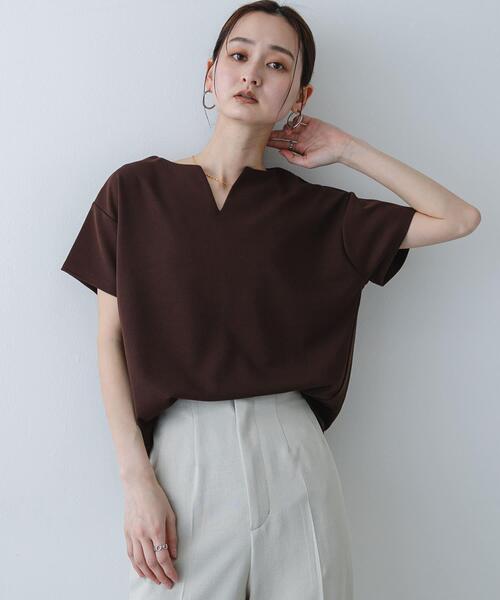 SENSE OF PLACE by URBAN RESEARCH（センスオブプレイスバイアーバンリサーチ）の「キーネックミラノリブTシャツ（Tシャツ/カットソー・レディース・オフホワイト/ホワイト系その他/ブラック/ブラウン/オレンジ・ONE）」の4枚目の写真