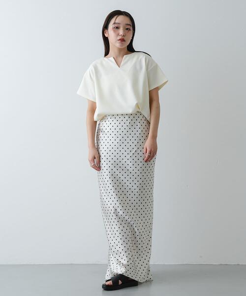 SENSE OF PLACE by URBAN RESEARCH(センスオブプレイスバイアーバンリサーチ)の「キーネックミラノリブTシャツ(Tシャツ/カットソー・レディース・オフホワイト/ホワイト系その他/ブラック/ブラウン/オレンジ・ONE)」の7枚目の写真