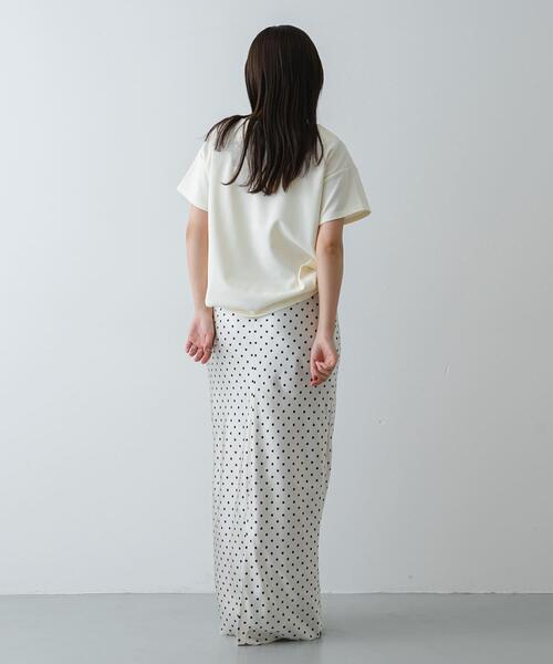 SENSE OF PLACE by URBAN RESEARCH(センスオブプレイスバイアーバンリサーチ)の「キーネックミラノリブTシャツ(Tシャツ/カットソー・レディース・オフホワイト/ホワイト系その他/ブラック/ブラウン/オレンジ・ONE)」の8枚目の写真