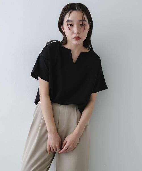 SENSE OF PLACE by URBAN RESEARCH（センスオブプレイスバイアーバンリサーチ）の「キーネックミラノリブTシャツ（Tシャツ/カットソー・レディース・オフホワイト/ホワイト系その他/ブラック/ブラウン/オレンジ・ONE）」の21枚目の写真