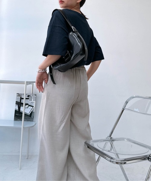 AS KNOW AS plus（アズノゥアズプラス）の「〇アートフラワー半袖Tシャツ（Tシャツ/カットソー・レディース・オートミール/オフホワイト/ブラック/ネイビー・FREE）」の9枚目の写真