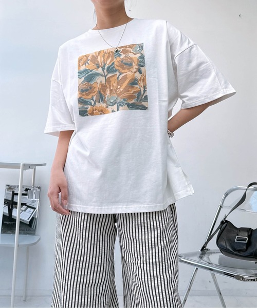 AS KNOW AS plus（アズノゥアズプラス）の「〇アートフラワー半袖Tシャツ（Tシャツ/カットソー・レディース・オートミール/オフホワイト/ブラック/ネイビー・FREE）」の13枚目の写真
