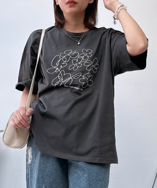 AS KNOW AS plus（アズノゥアズプラス）の「〇アートフラワー半袖Tシャツ（Tシャツ/カットソー・レディース・オートミール/オフホワイト/ブラック/ネイビー・FREE）」の19枚目の写真