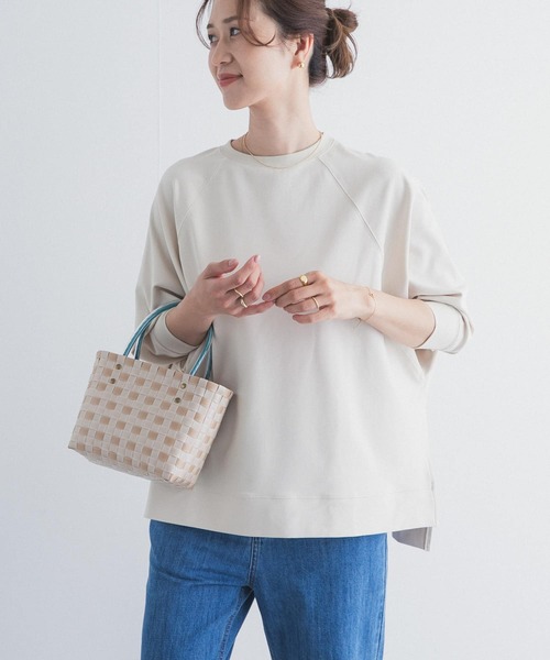 URBAN RESEARCH DOORS(アーバンリサーチドアーズ)の「オーバーサイズドルマンプルオーバー(Tシャツ/カットソー・レディース・チャコールグレー/ナチュラル・FREE)」の1枚目の写真