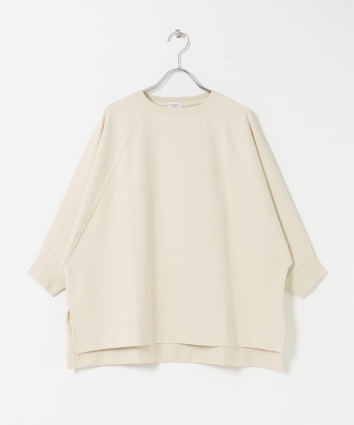 URBAN RESEARCH DOORS(アーバンリサーチドアーズ)の「オーバーサイズドルマンプルオーバー(Tシャツ/カットソー・レディース・チャコールグレー/ナチュラル・FREE)」の21枚目の写真