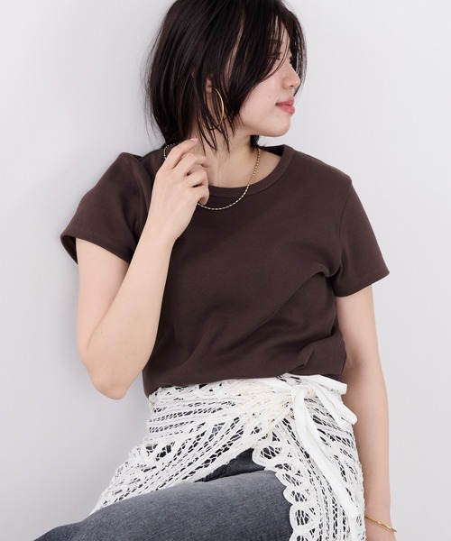 MICA&DEAL（マイカ＆ディール）の「リブコンパクトTシャツ（Tシャツ/カットソー・レディース・グリーン/ブラウン/ホワイト/ブラック/ストライプ・FREE）」の4枚目の写真