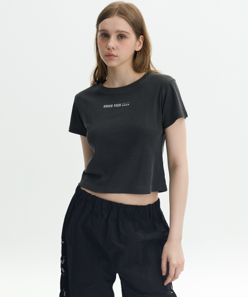 KRUXH(クルクス)の「ピグメントナイスクロップTシャツチャコール(Tシャツ/カットソー・レディース・その他・1/2)」の4枚目の写真