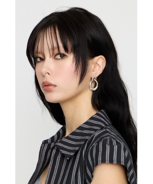 LAGUA GEM(ラグアジェム)の「TWIST HOOP ピアス(ピアス(両耳用)・レディース・ゴールド/シルバー・FREE)」の5枚目の写真