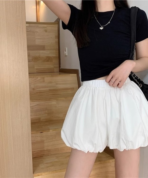 Ritzy(リッツィー)の「2 色展開 バルーンショートパンツ(スカート・レディース・ブラック/ホワイト・M/S/L)」の21枚目の写真