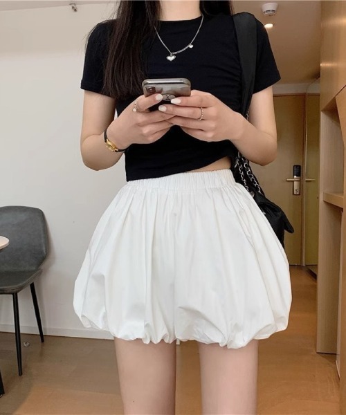 Ritzy(リッツィー)の「2 色展開 バルーンショートパンツ(スカート・レディース・ブラック/ホワイト・M/S/L)」の22枚目の写真