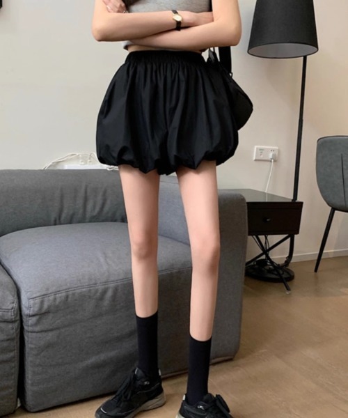 Ritzy(リッツィー)の「2 色展開 バルーンショートパンツ(スカート・レディース・ブラック/ホワイト・M/S/L)」の11枚目の写真