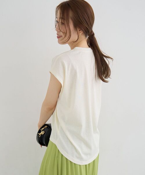 le.coeur blanc(ルクールブラン)の「《WEB限定》フロントツイストTシャツ(Tシャツ/カットソー・レディース・カーキオリーブ/オリーブ/アイボリー/チャコールグレー・38)」の21枚目の写真