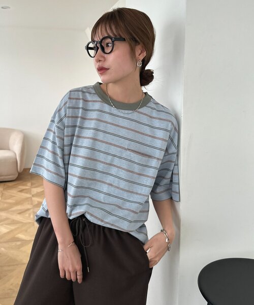DISCOAT(ディスコート)の「【Enlude/1枚で着映え♪】アソートボーダーポケ付きTシャツ《ユニセックス》(Tシャツ/カットソー・レディース・オフホワイト/ブルー/ブラウン・MEDIUM/LARGE)」の16枚目の写真