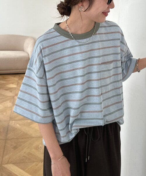 DISCOAT(ディスコート)の「【Enlude/1枚で着映え♪】アソートボーダーポケ付きTシャツ《ユニセックス》(Tシャツ/カットソー・レディース・オフホワイト/ブルー/ブラウン・MEDIUM/LARGE)」の13枚目の写真