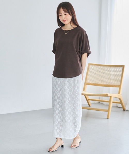 LAVEANGE(ラビアンジェ)の「レースナロースカート|ON/OFF使える/セットアップ対応/Iラインスカート/きれいめ/上品見え/ウエストゴム(スカート・レディース・オフホワイト/ブラック・M/LL/3L/4L)」の4枚目の写真