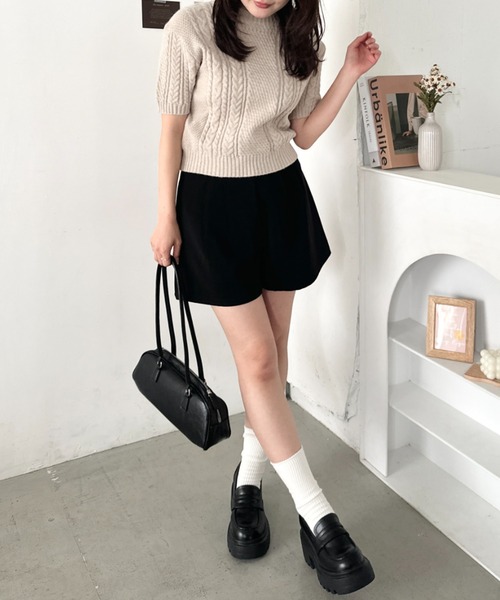 CLEA（クレア）の「シンプルハイウエスト無地ショートパンツ（その他パンツ・レディース・ベージュ/グレー/ブラック/オフホワイト・M/L）」の17枚目の写真