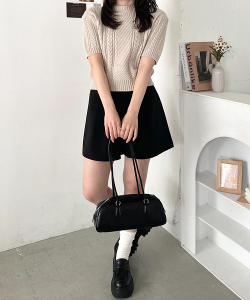 CLEA（クレア）の「シンプルハイウエスト無地ショートパンツ（その他パンツ・レディース・ベージュ/グレー/ブラック/オフホワイト・M/L）」の18枚目の写真